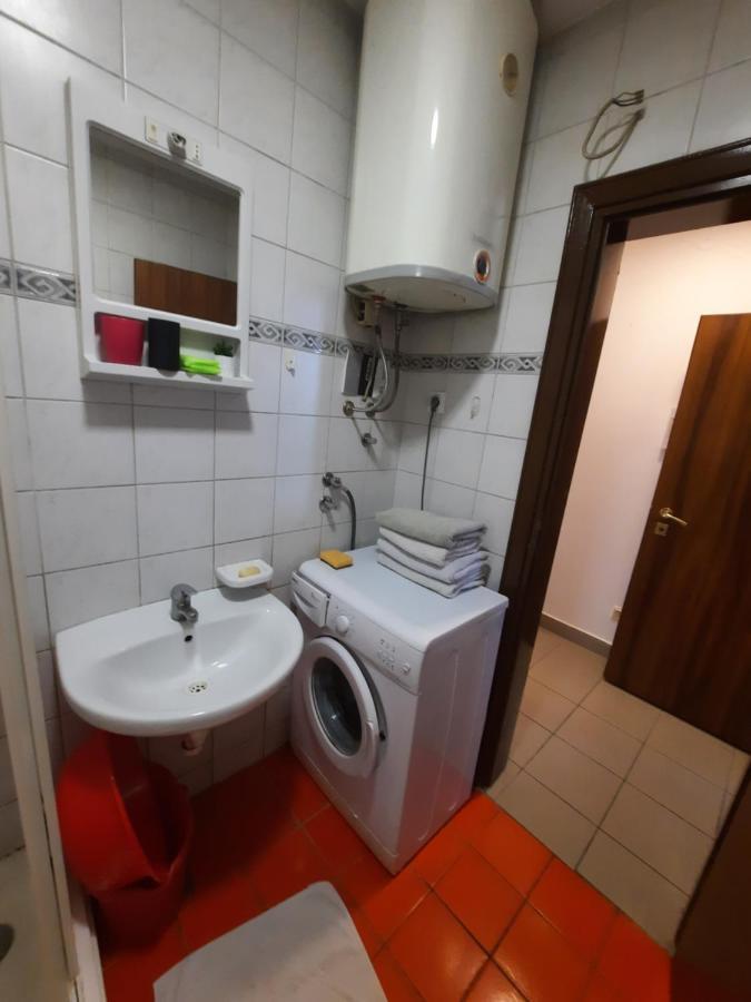 Apartmán Studio In The Centre Of Novi Sad Exteriér fotografie